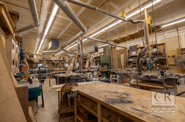 Cottage Business / Maker Space with Mother / Daughter Residence